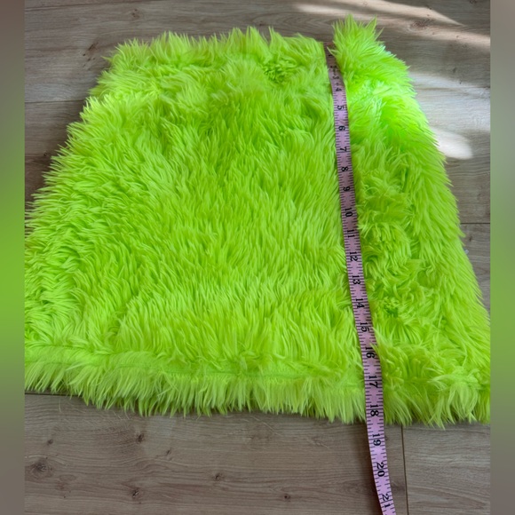 Neon Green Faux Fur Raver Skirt - Picture 3 of 3